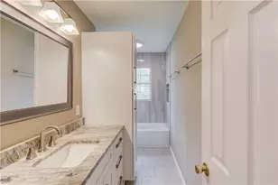 4461 S Roberts Dr, Sugar Hill, GA 30518 - Photo 18