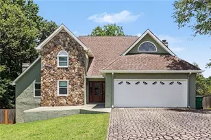 3439 Grist Mill Ct, Peachtree Corners, GA 30096 - Photo 4
