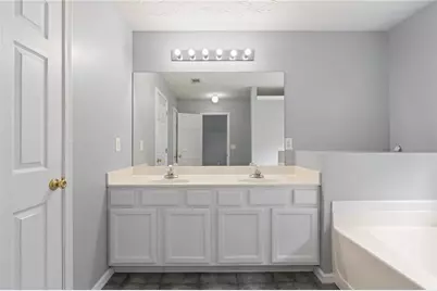 951 Island Pointe Way, Buford, GA 30518 - Photo 36