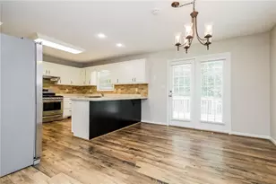 169 Hayes Cir, Rex, GA 30273 - Photo 2