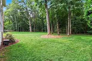 1135 Jennifer Oaks Dr, Alpharetta, GA 30004 - Photo 42