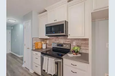 300 Greenleaf Court, Loganville, GA 30052 - Photo 14