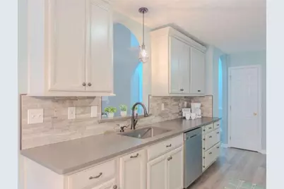 300 Greenleaf Court, Loganville, GA 30052 - Photo 12