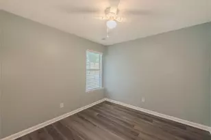 300 Greenleaf Ct, Loganville, GA 30052 - Photo 32