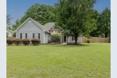 300 Greenleaf Court, Loganville, GA 30052 - Photo 1