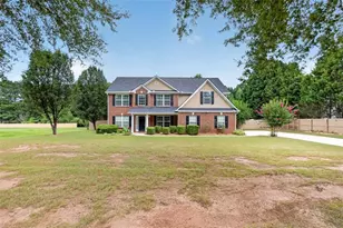 204 Poplar Ridge Dr, Monroe, GA 30655 - Photo 2