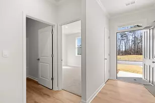 3882 Donetta Dr, Atlanta, GA 30349 - Photo 4