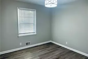 637 Rae Dr, Lawrenceville, GA 30044 - Photo 16