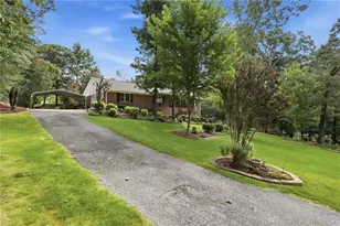 2783 Quillians Dr, Gainesville, GA 30506 - Photo 8