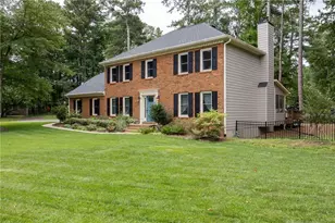 3041 Coach Ln, Marietta, GA 30062 - Photo 2