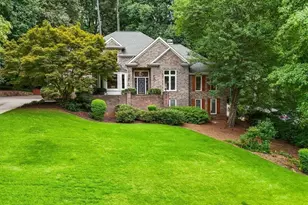 2919 Mountain Trace NE, Roswell, GA 30075 - Photo 2