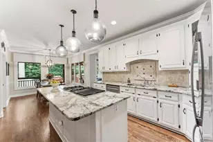 2919 Mountain Trace NE, Roswell, GA 30075 - Photo 14