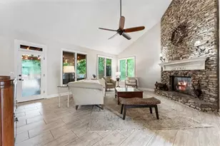 2919 Mountain Trace NE, Roswell, GA 30075 - Photo 10