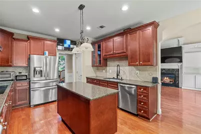 812 Treeline Drive, Conyers, GA 30094 - Photo 6