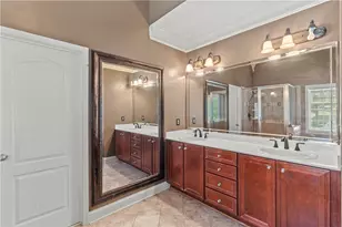 812 Treeline Dr, Conyers, GA 30094 - Photo 12