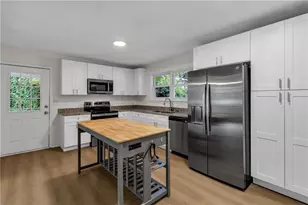 170 Peachtree Ct, Riverdale, GA 30274 - Photo 2