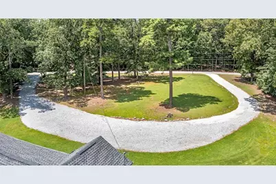 3930 W Side Place, Ellenwood, GA 30294 - Photo 10