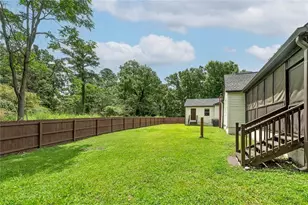 3930 West Side Pl, Ellenwood, GA 30294 - Photo 6