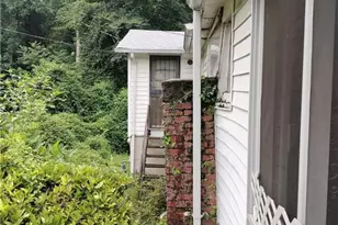 1608 Ezra Church Dr NW, Atlanta, GA 30314 - Photo 8