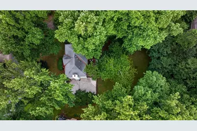 40 Raquel Drive, Marietta, GA 30064 - Photo 2