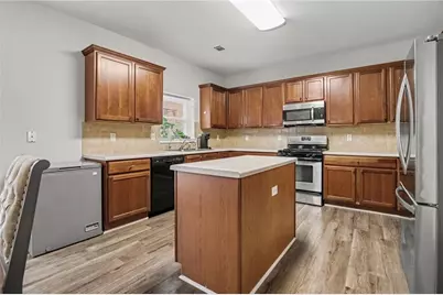 7392 Poppy Way, Union City, GA 30291 - Photo 10