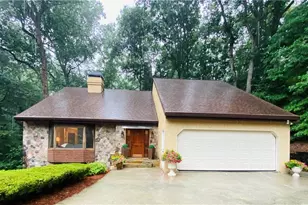 365 Crosstree Ln, Sandy Springs, GA 30328 - Photo 1