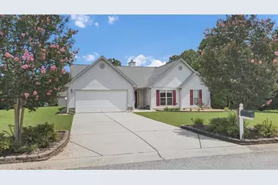 1411 Silvergate Way, Winder, GA 30680 - Photo 4