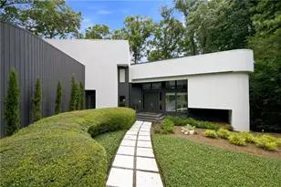 13 Heards Overlook Ct, Sandy Springs, GA 30328 - Photo 2