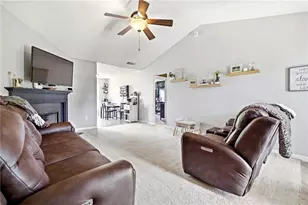 121 Crestview Dr, Carnesville, GA 30521 - Photo 6