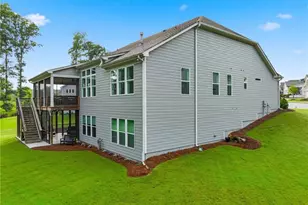 386 Kentucky Ct, Hoschton, GA 30548 - Photo 8