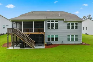 386 Kentucky Ct, Hoschton, GA 30548 - Photo 8