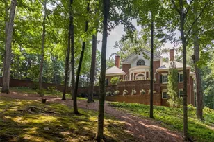 140 Valley Rd NW, Atlanta, GA 30305 - Photo 2
