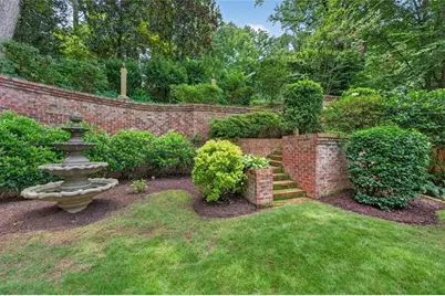 140 Valley Road NW, Atlanta, GA 30305 - Photo 4