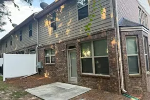 3902 Brockenhurst Dr, Buford, GA 30519 - Photo 4