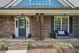 401 Maple Ridge Ct, Cumming, GA 30028 - Photo 12
