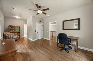 8555 Berringer Point Dr, Gainesville, GA 30506 - Photo 34