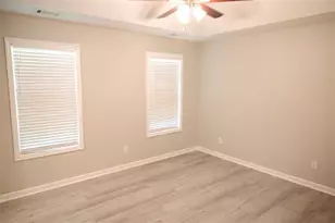 1215 Brown's Country Ln, Locust Grove, GA 30248 - Photo 12