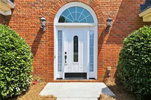 1115 Burlington Ct, Suwanee, GA 30024 - Photo 4