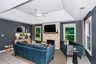 1166 Valentine Ct, Riverdale, GA 30296 - Photo 2