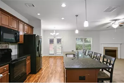 206 Britt Drive S, Lawrenceville, GA 30046 - Photo 4