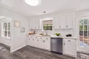 321 Doublegate Dr, Bonaire, GA 31005 - Photo 10