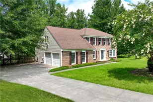 4288 Millhouse Ln, Peachtree Corners, GA 30092 - Photo 2