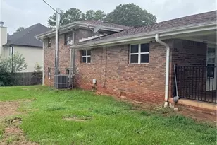 6853 New Dale Rd, Rex, GA 30273 - Photo 10