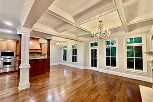 3044 Stone Gate Dr NE, Atlanta, GA 30324 - Photo 8