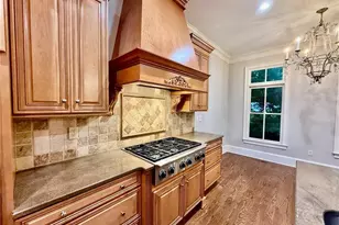 3044 Stone Gate Dr NE, Atlanta, GA 30324 - Photo 10