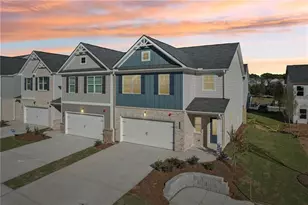 405 Lanier Cir, Woodstock, GA 30189 - Photo 2