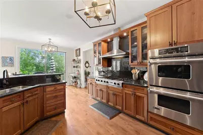 2819 NE Point Overlook, Gainesville, GA 30501 - Photo 16