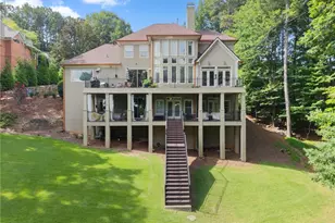 2819 NE Point Overlook, Gainesville, GA 30501 - Photo 4