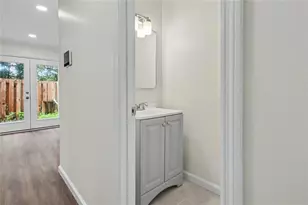 6456 Abercorn St, Union City, GA 30291 - Photo 8