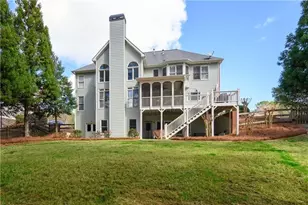172 Golf Crest Dr, Acworth, GA 30101 - Photo 2